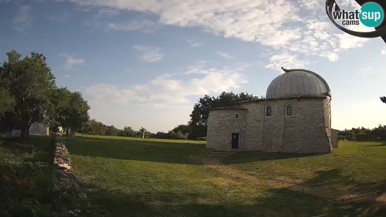 Višnjan Observatory Webcam: Gaze into the Cosmos from Istria, Croatia