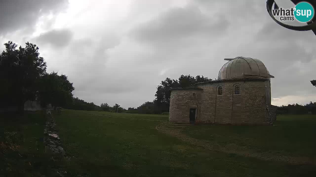 Višnjanska observatorijska spletna kamera: Opazujte vesolje iz Istre, Hrvaška
