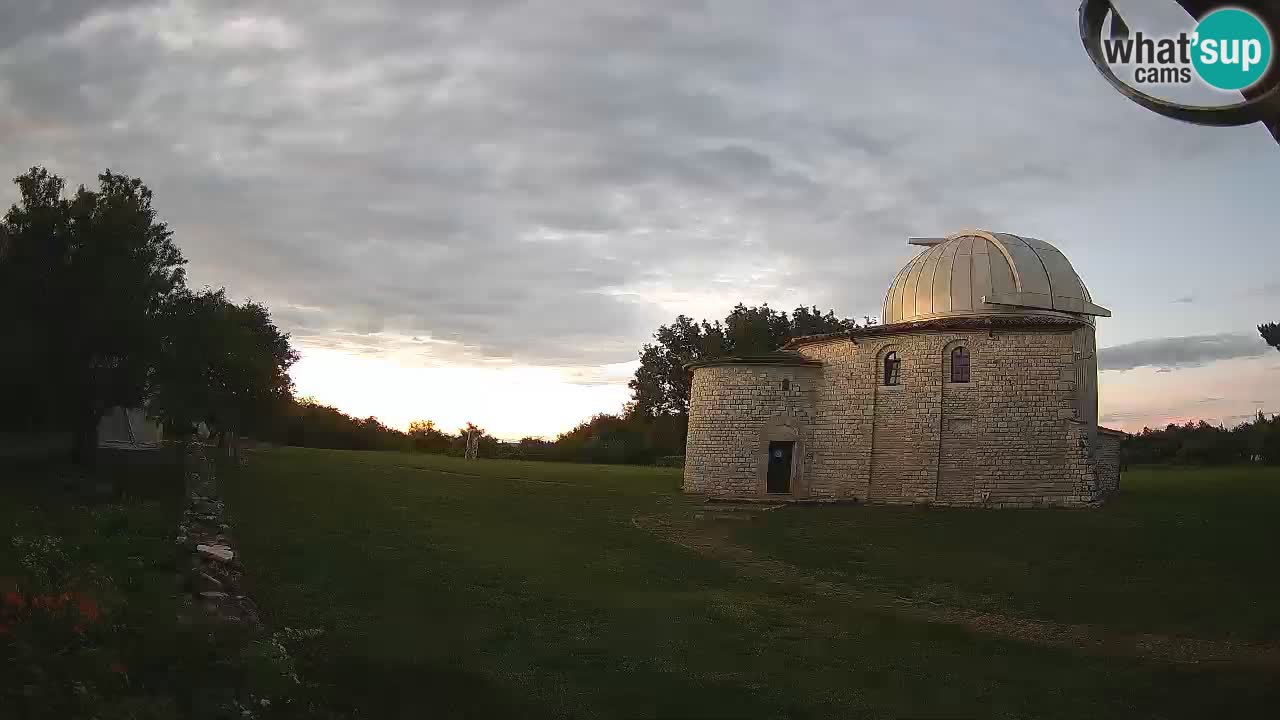 Višnjan Observatory Webcam: Gaze into the Cosmos from Istria, Croatia