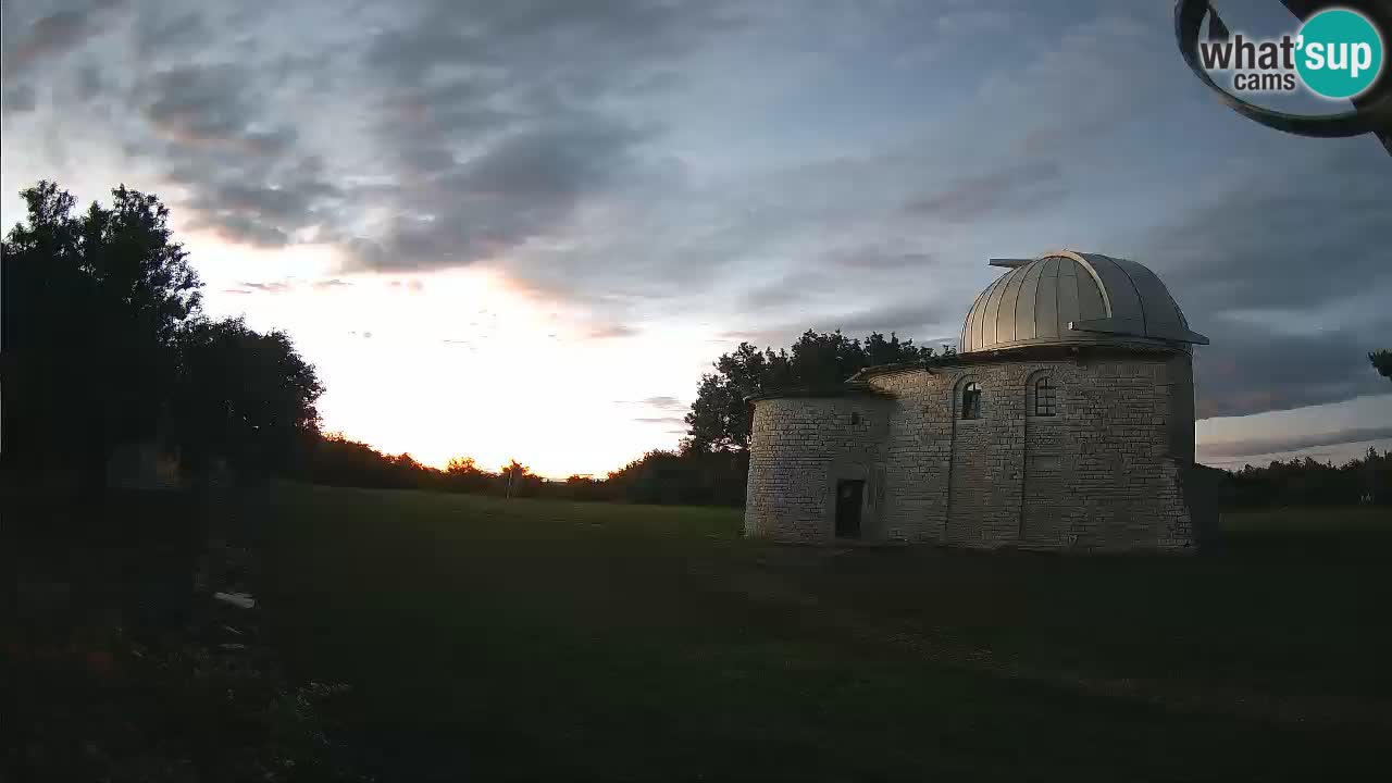Webcam de l’Observatoire de Višnjan: Plongez dans le cosmos depuis l’Istrie, Croatie