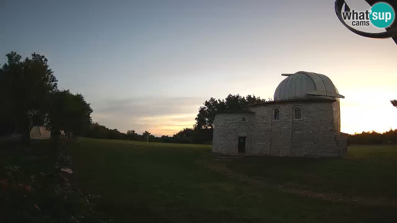 Višnjanska opservatorijska web kamera: Zavirite u svemir s poluotoka Istre, Hrvatska
