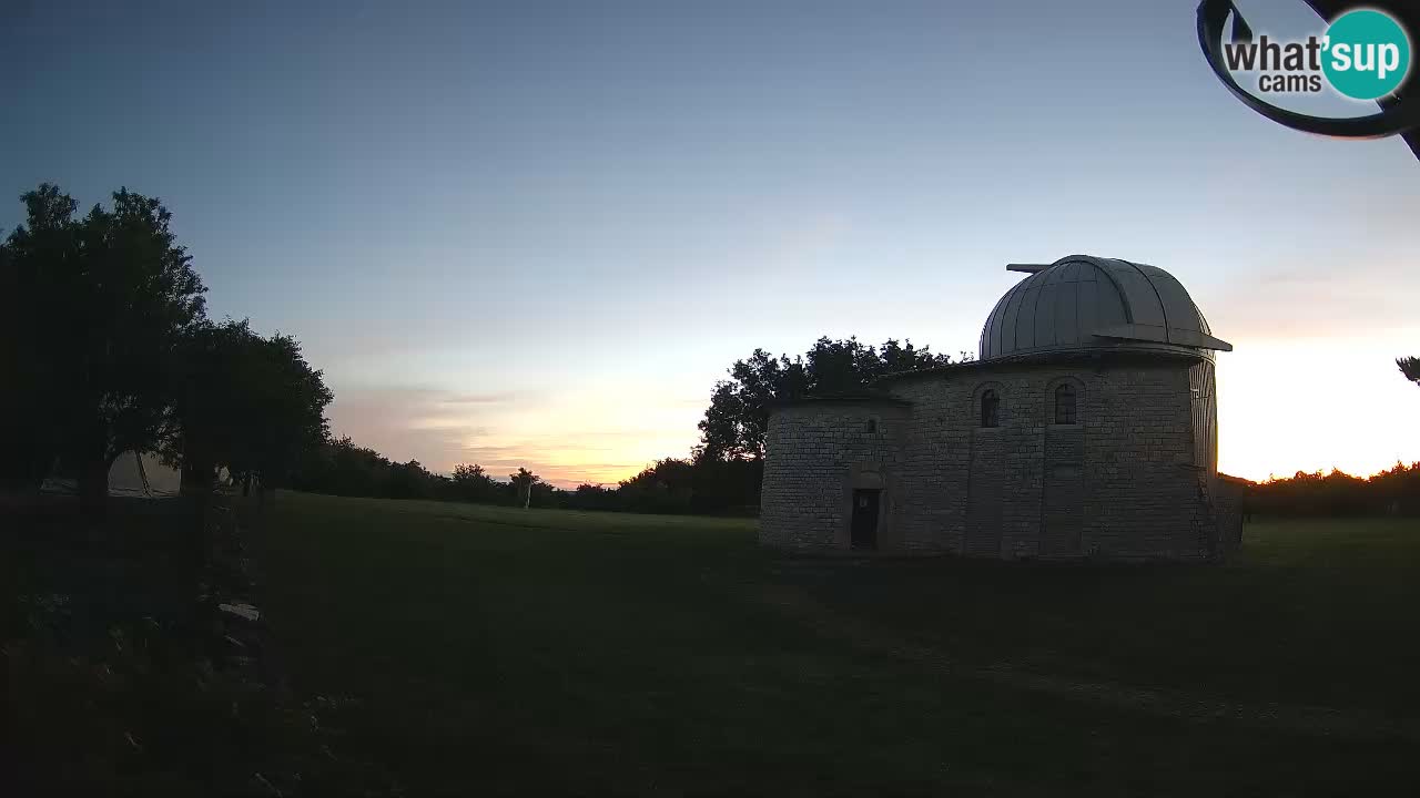 Višnjan Observatory Webcam: Gaze into the Cosmos from Istria, Croatia