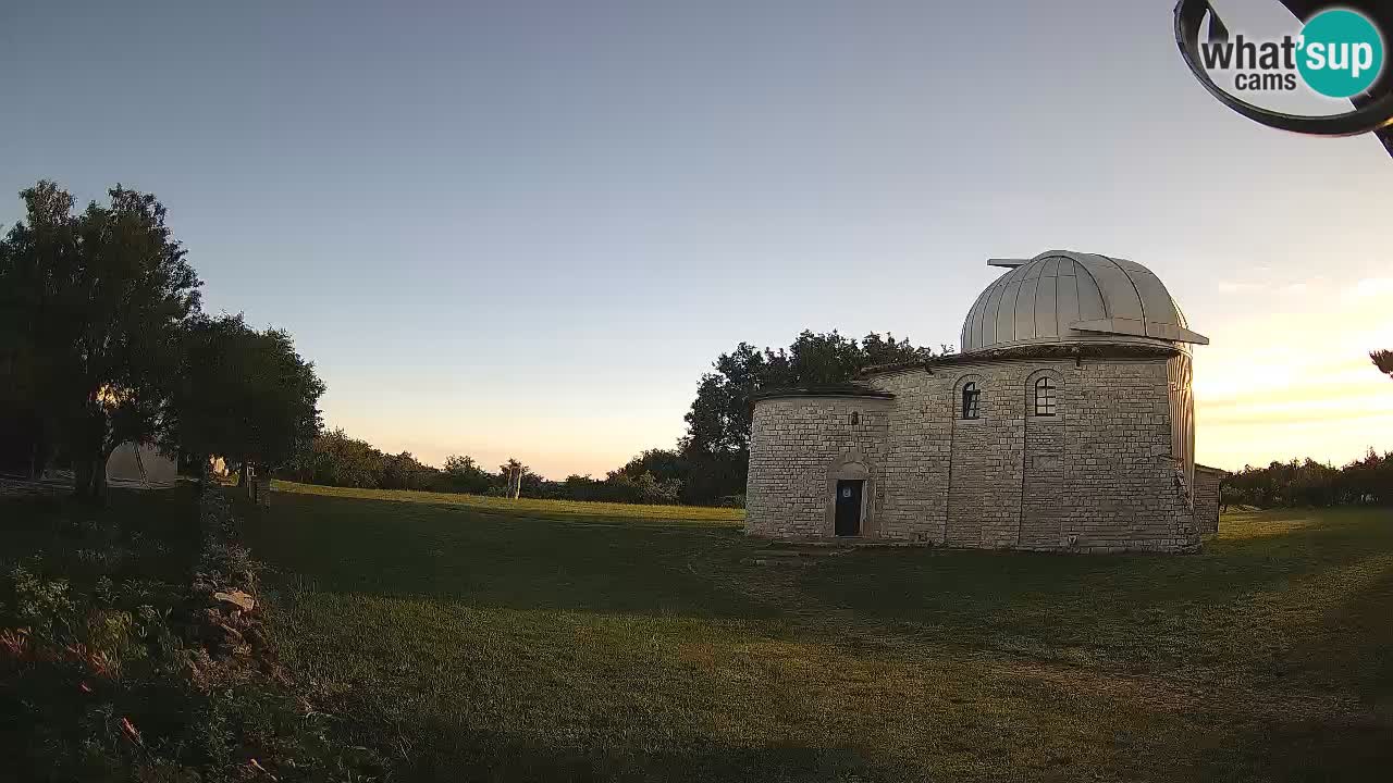 Višnjanska observatorijska spletna kamera: Opazujte vesolje iz Istre, Hrvaška