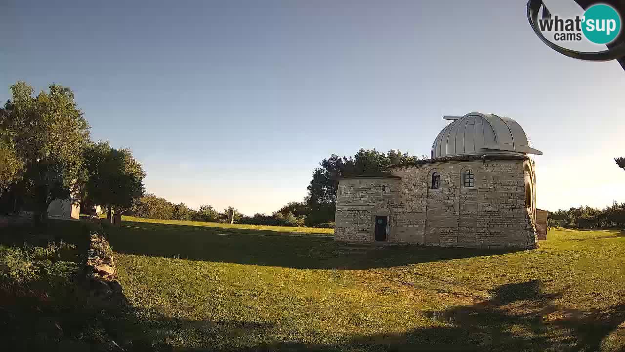 Webcam de l’Observatoire de Višnjan: Plongez dans le cosmos depuis l’Istrie, Croatie