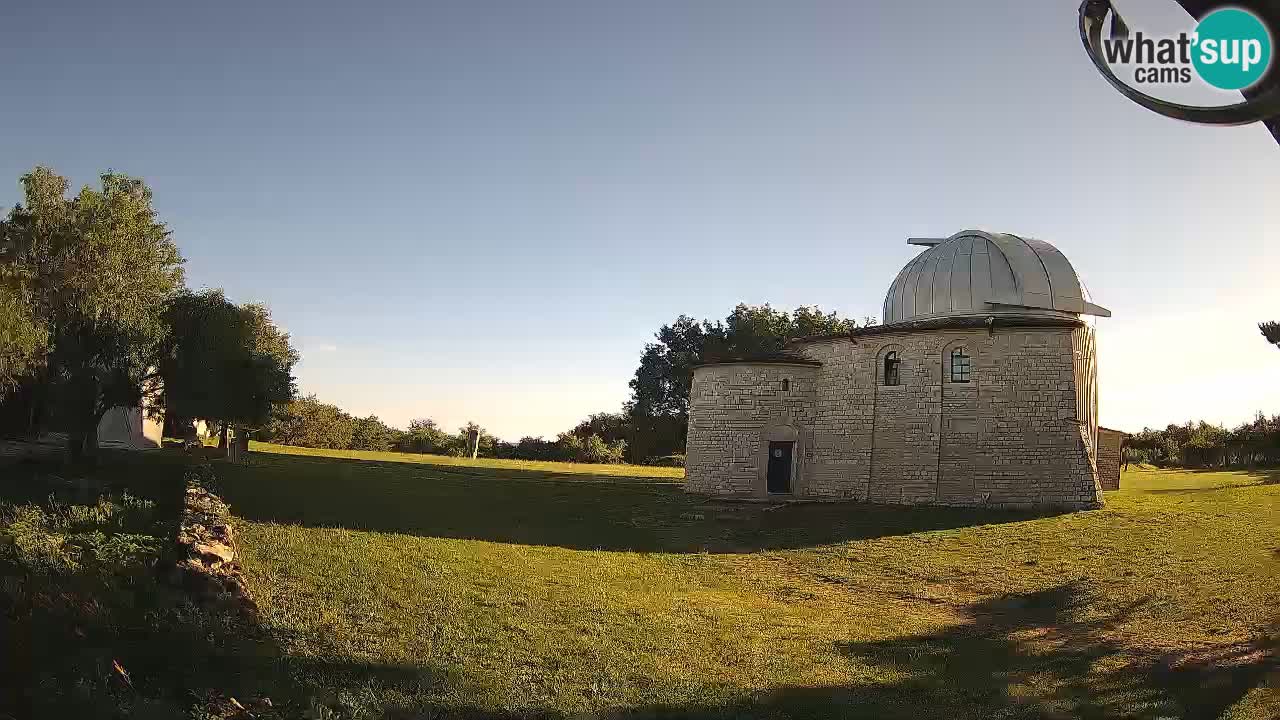 Webcam de l’Observatoire de Višnjan: Plongez dans le cosmos depuis l’Istrie, Croatie
