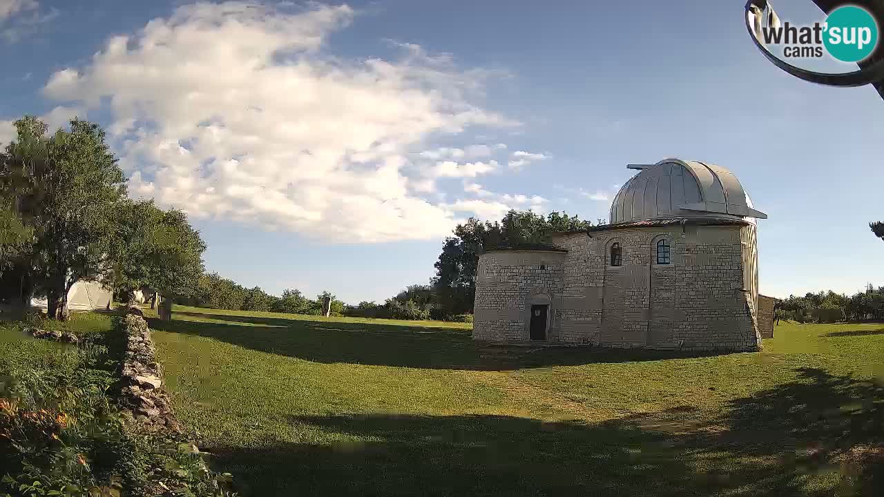 Webcam de l’Observatoire de Višnjan: Plongez dans le cosmos depuis l’Istrie, Croatie