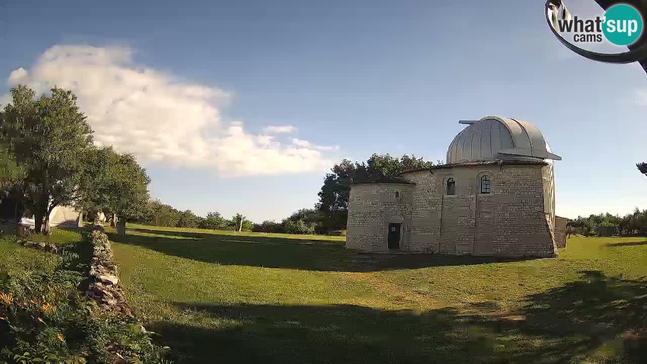 Višnjan Observatory Webcam: Gaze into the Cosmos from Istria, Croatia