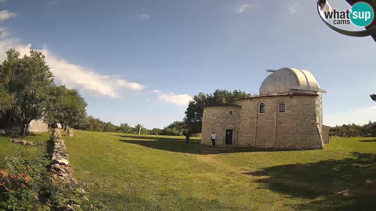 Višnjan Observatory Webcam: Gaze into the Cosmos from Istria, Croatia