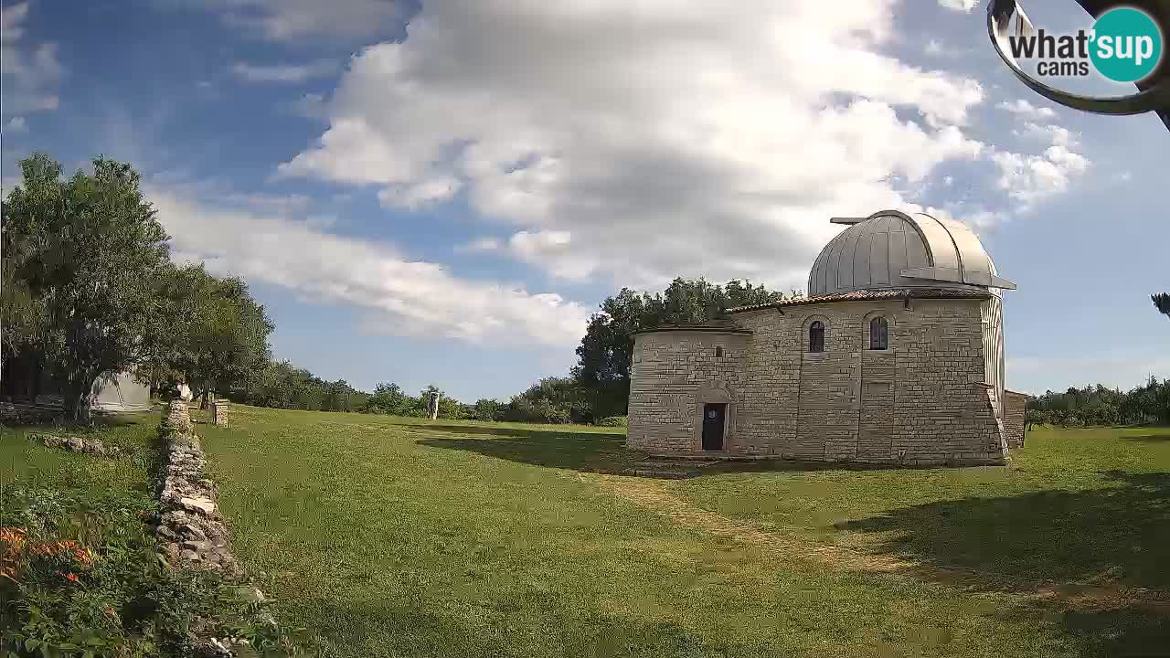 Višnjan Observatory Webcam: Gaze into the Cosmos from Istria, Croatia