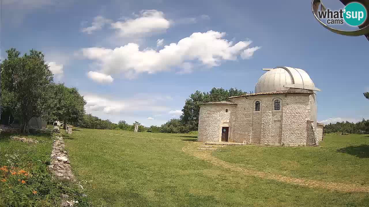 Višnjan Observatory Webcam: Gaze into the Cosmos from Istria, Croatia