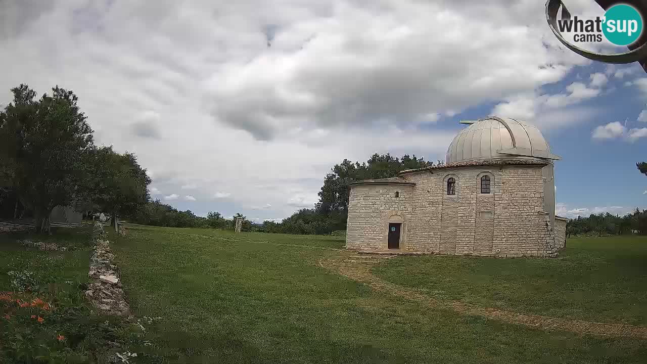 Webcam del Observatorio de Višnjan: Contempla el cosmos desde Istria, Croacia