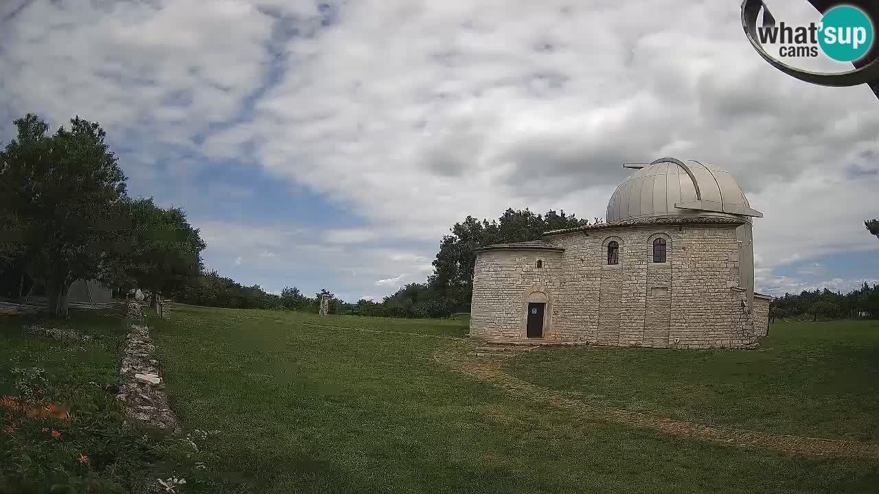 Webcam de l’Observatoire de Višnjan: Plongez dans le cosmos depuis l’Istrie, Croatie