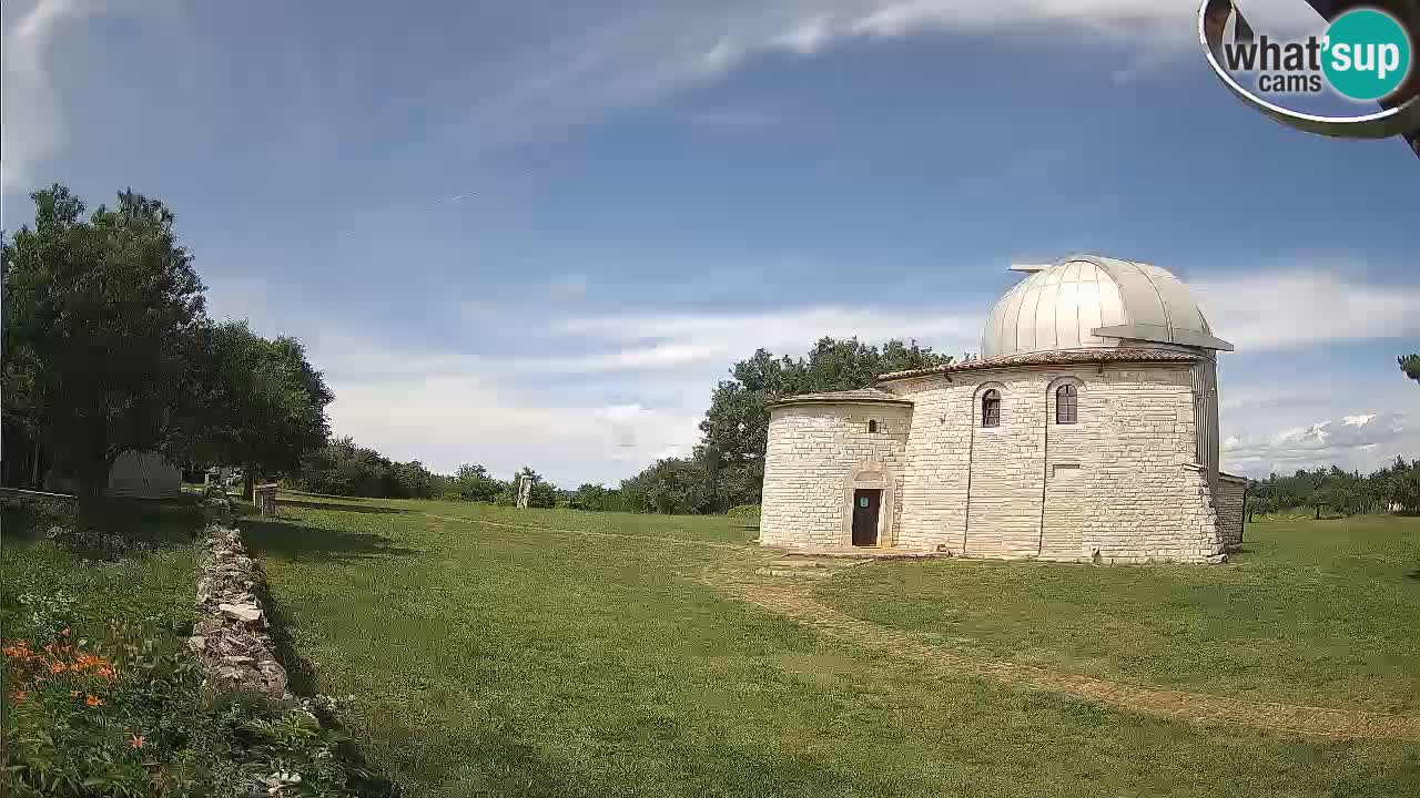 Webcam de l’Observatoire de Višnjan: Plongez dans le cosmos depuis l’Istrie, Croatie