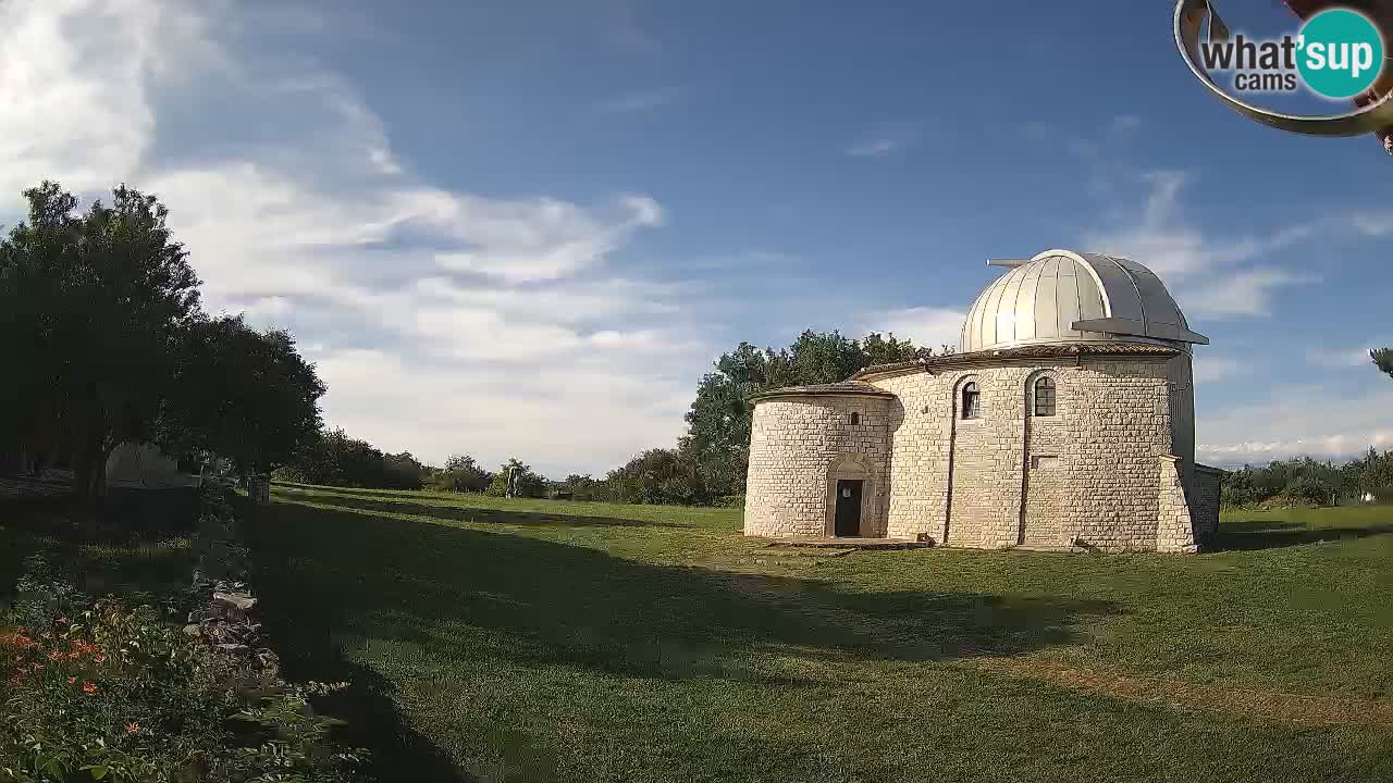 Višnjan Observatory Webcam: Gaze into the Cosmos from Istria, Croatia