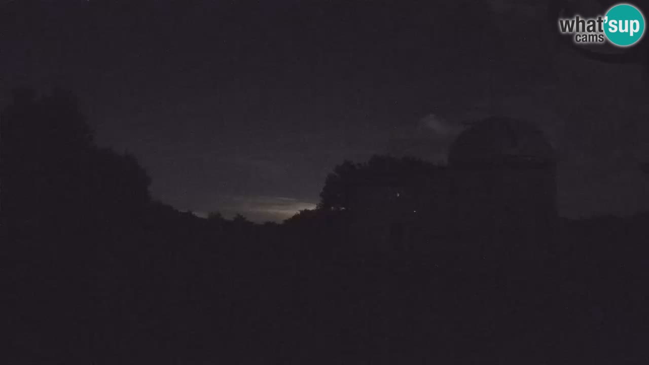 Višnjan Observatory Webcam: Gaze into the Cosmos from Istria, Croatia