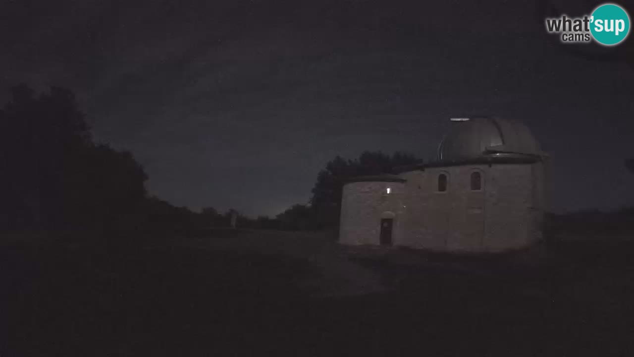 Višnjan Observatory Webcam: Gaze into the Cosmos from Istria, Croatia