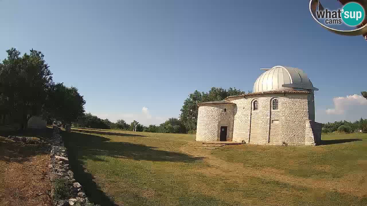 Višnjan Observatory Webcam: Gaze into the Cosmos from Istria, Croatia