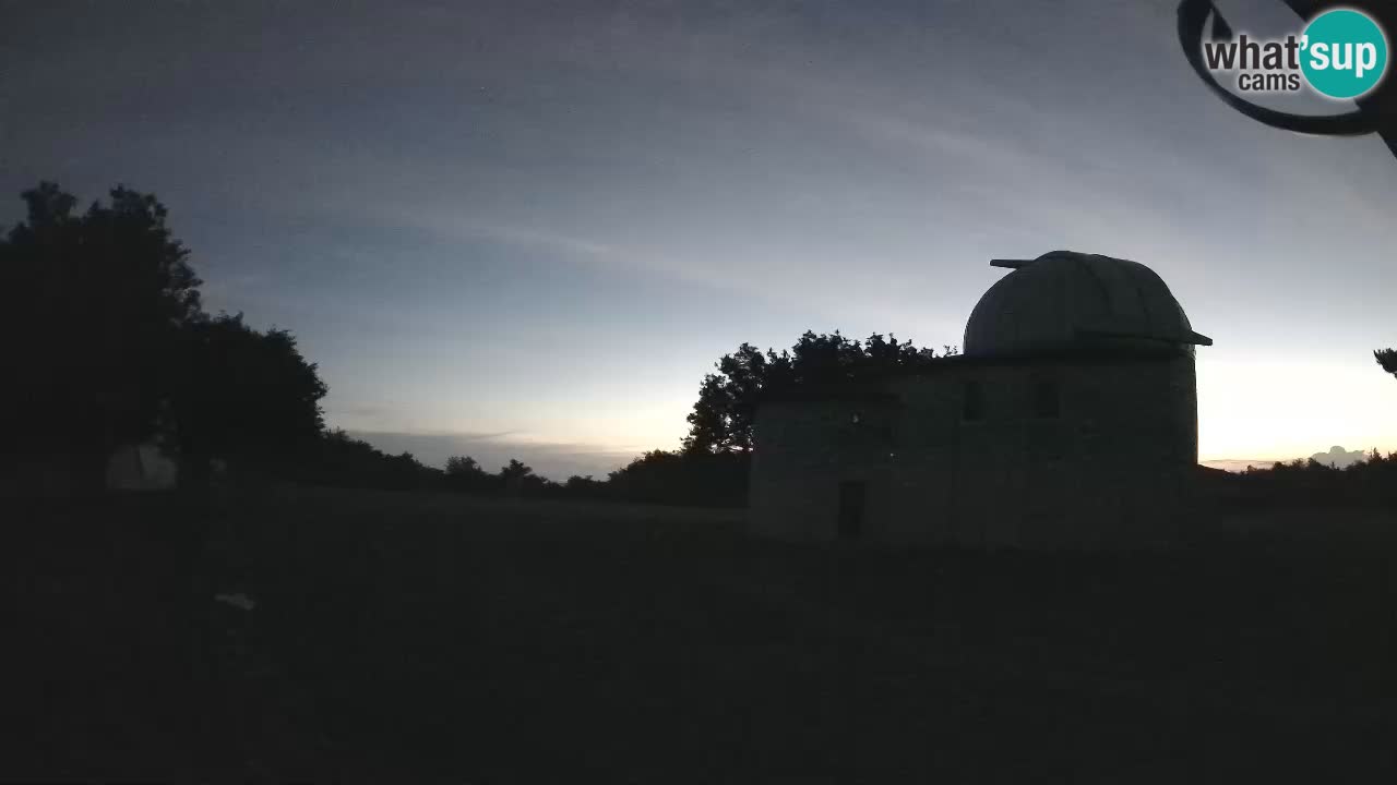 Višnjan Observatory Webcam: Gaze into the Cosmos from Istria, Croatia