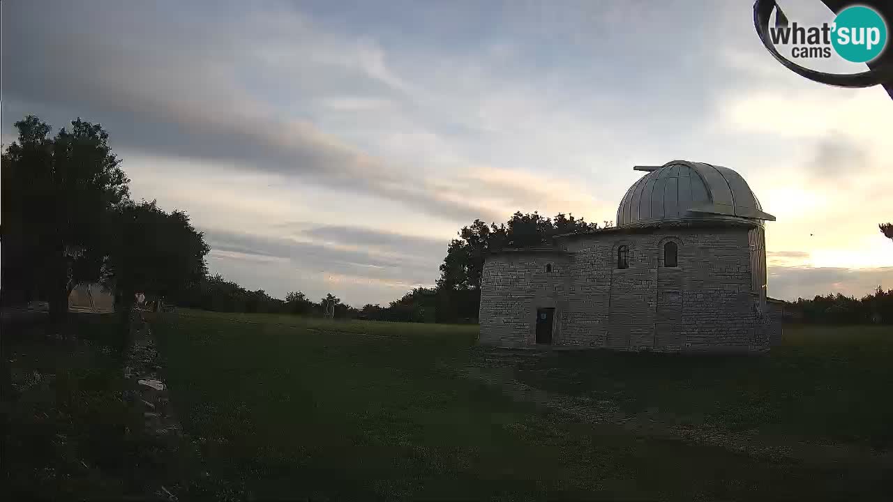 Višnjan Observatory Webcam: Gaze into the Cosmos from Istria, Croatia