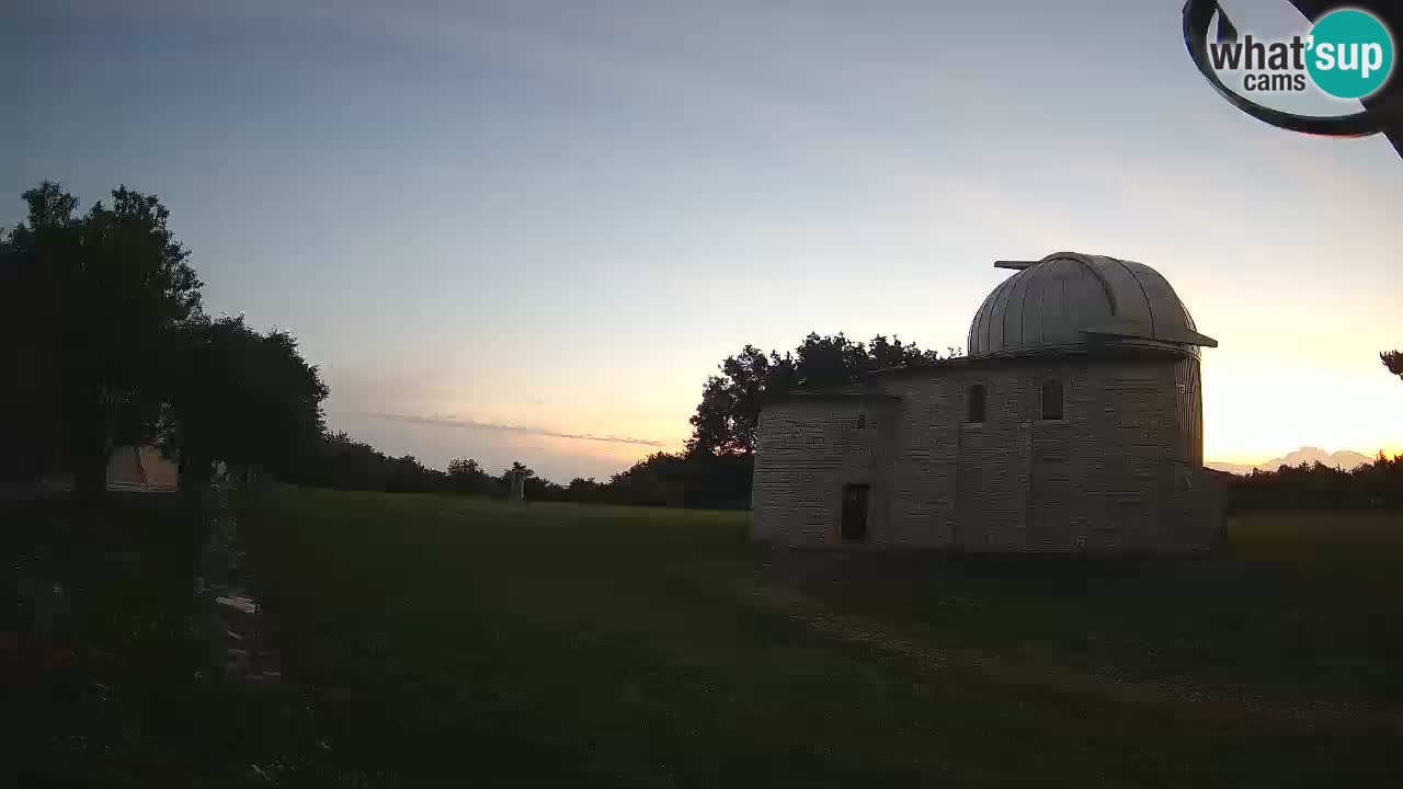 Višnjan Observatory Webcam: Gaze into the Cosmos from Istria, Croatia