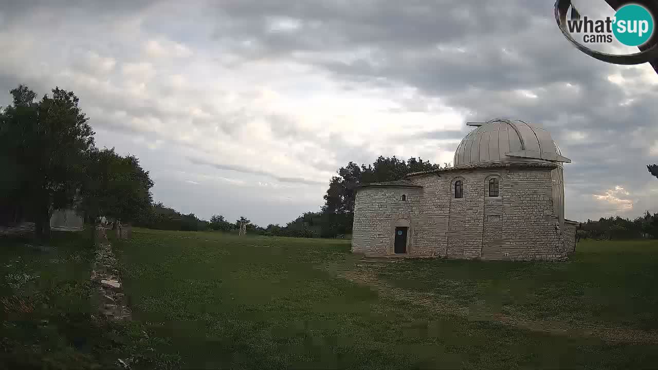 Višnjan Observatory Webcam: Gaze into the Cosmos from Istria, Croatia