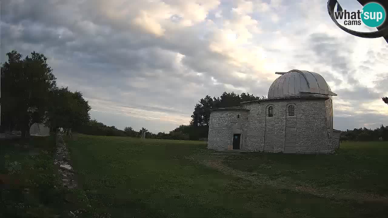 Višnjanska observatorijska spletna kamera: Opazujte vesolje iz Istre, Hrvaška