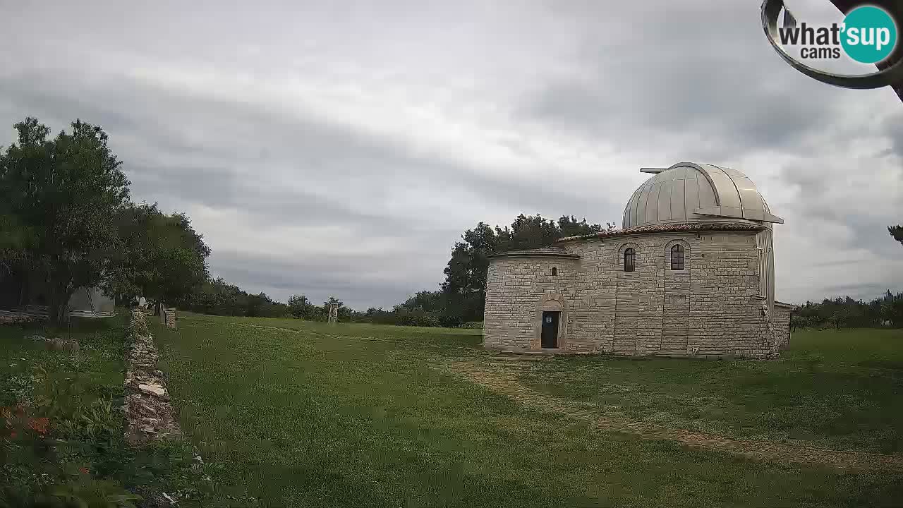 Višnjan Observatory Webcam: Gaze into the Cosmos from Istria, Croatia