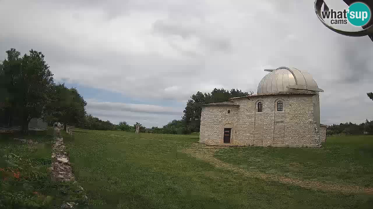 Višnjan Observatory Webcam: Gaze into the Cosmos from Istria, Croatia