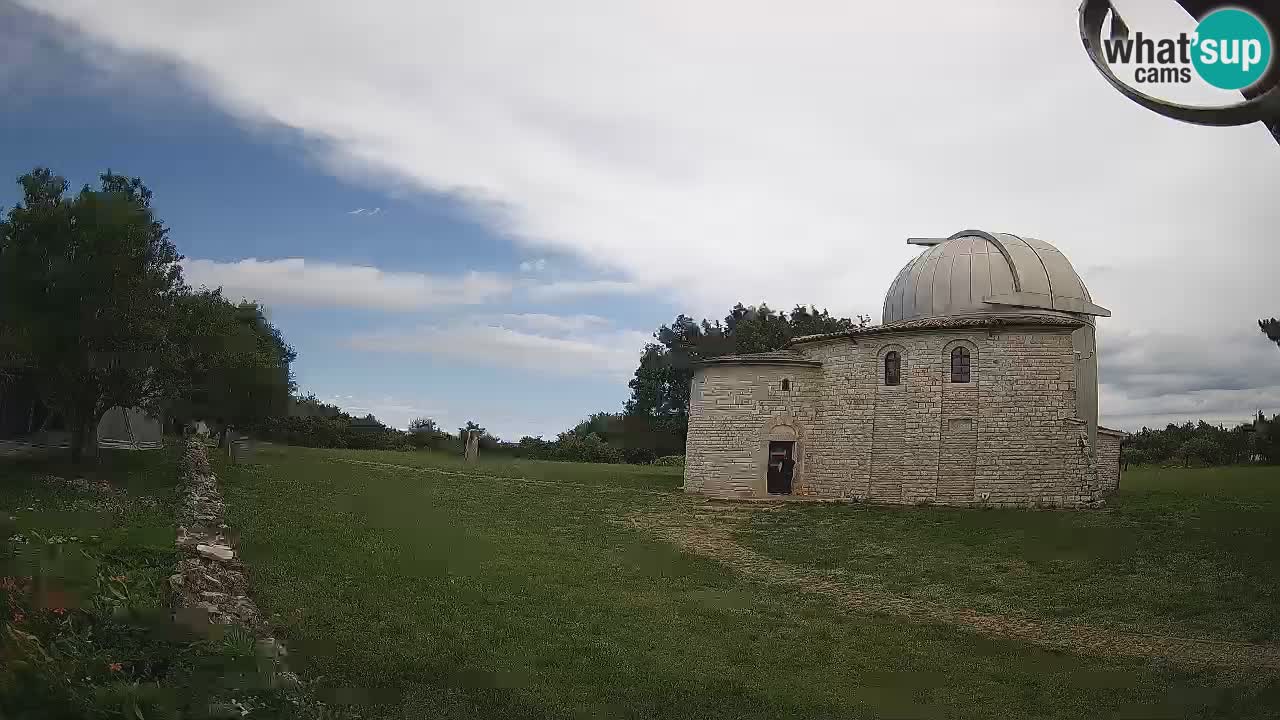 Webcam de l’Observatoire de Višnjan: Plongez dans le cosmos depuis l’Istrie, Croatie