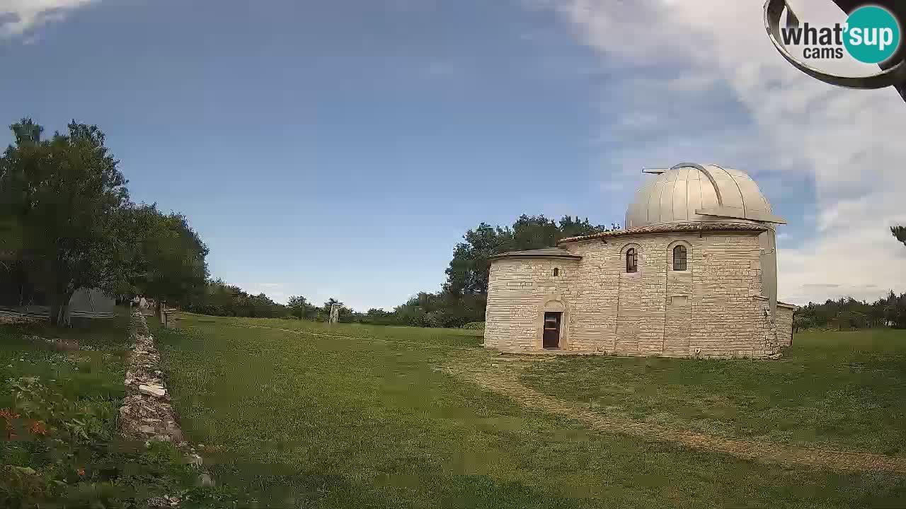 Webcam de l’Observatoire de Višnjan: Plongez dans le cosmos depuis l’Istrie, Croatie