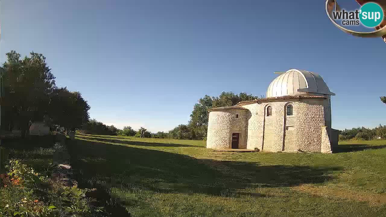 Višnjan Observatory Webcam: Gaze into the Cosmos from Istria, Croatia