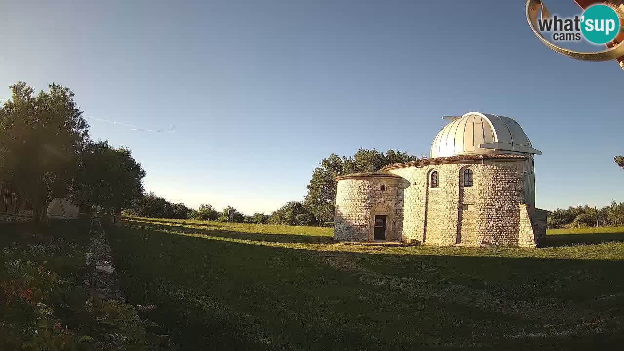 Webcam de l’Observatoire de Višnjan: Plongez dans le cosmos depuis l’Istrie, Croatie