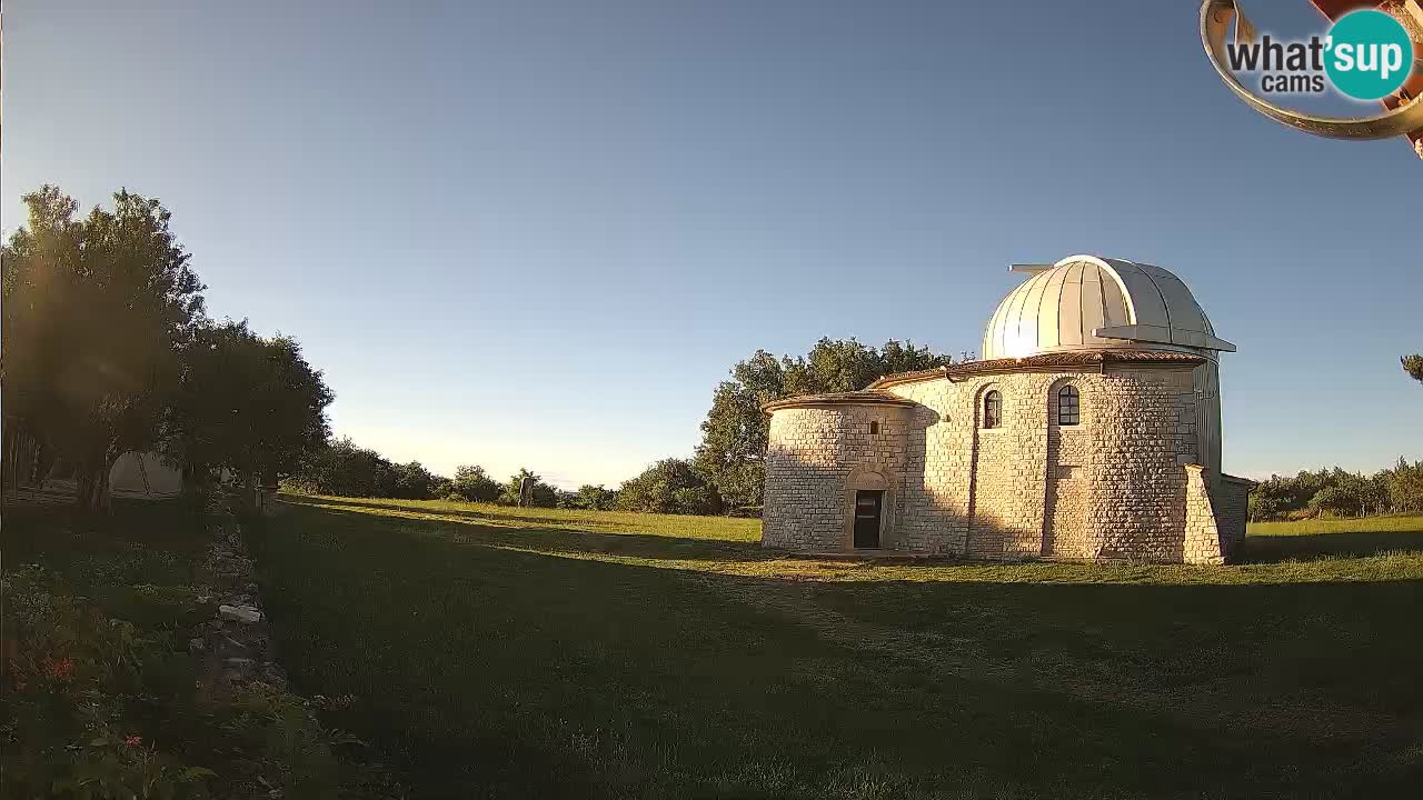 Višnjanska observatorijska spletna kamera: Opazujte vesolje iz Istre, Hrvaška