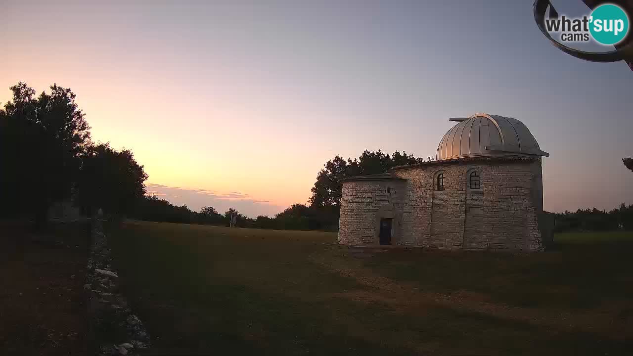 Webcam de l’Observatoire de Višnjan: Plongez dans le cosmos depuis l’Istrie, Croatie