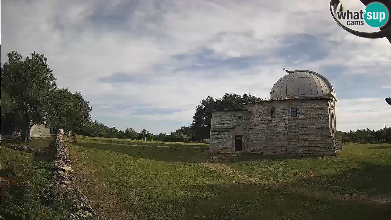 Višnjan Observatory Webcam: Gaze into the Cosmos from Istria, Croatia
