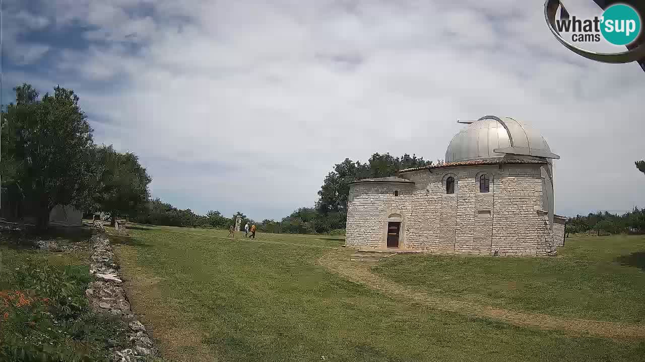 Višnjan Observatory Webcam: Gaze into the Cosmos from Istria, Croatia