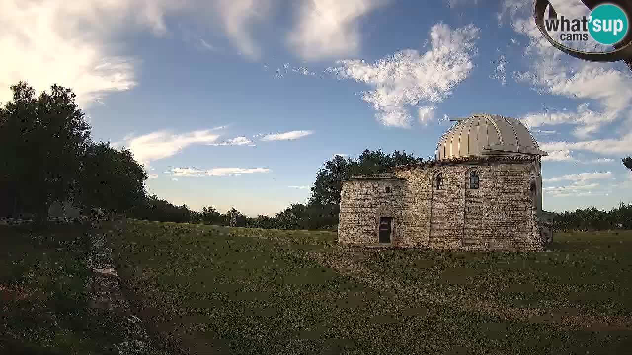 Višnjanska observatorijska spletna kamera: Opazujte vesolje iz Istre, Hrvaška