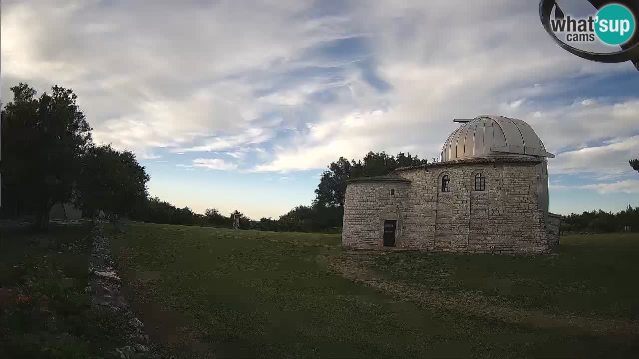 Webcam del Observatorio de Višnjan: Contempla el cosmos desde Istria, Croacia
