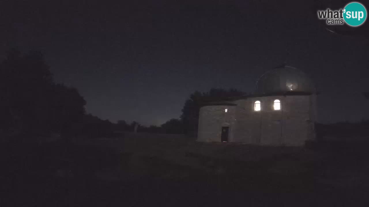 Višnjanska observatorijska spletna kamera: Opazujte vesolje iz Istre, Hrvaška