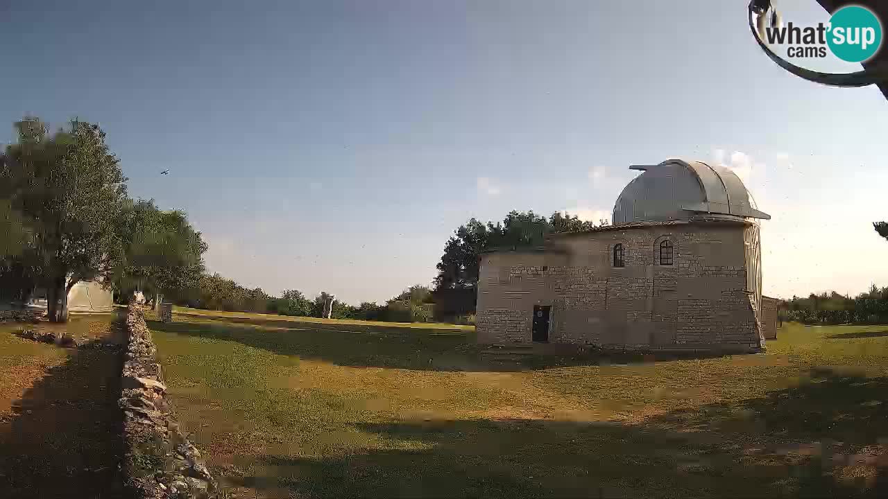 Višnjan Observatory Webcam: Gaze into the Cosmos from Istria, Croatia