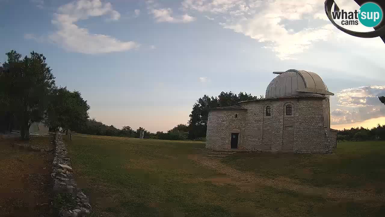 Višnjan Observatory Webcam: Gaze into the Cosmos from Istria, Croatia