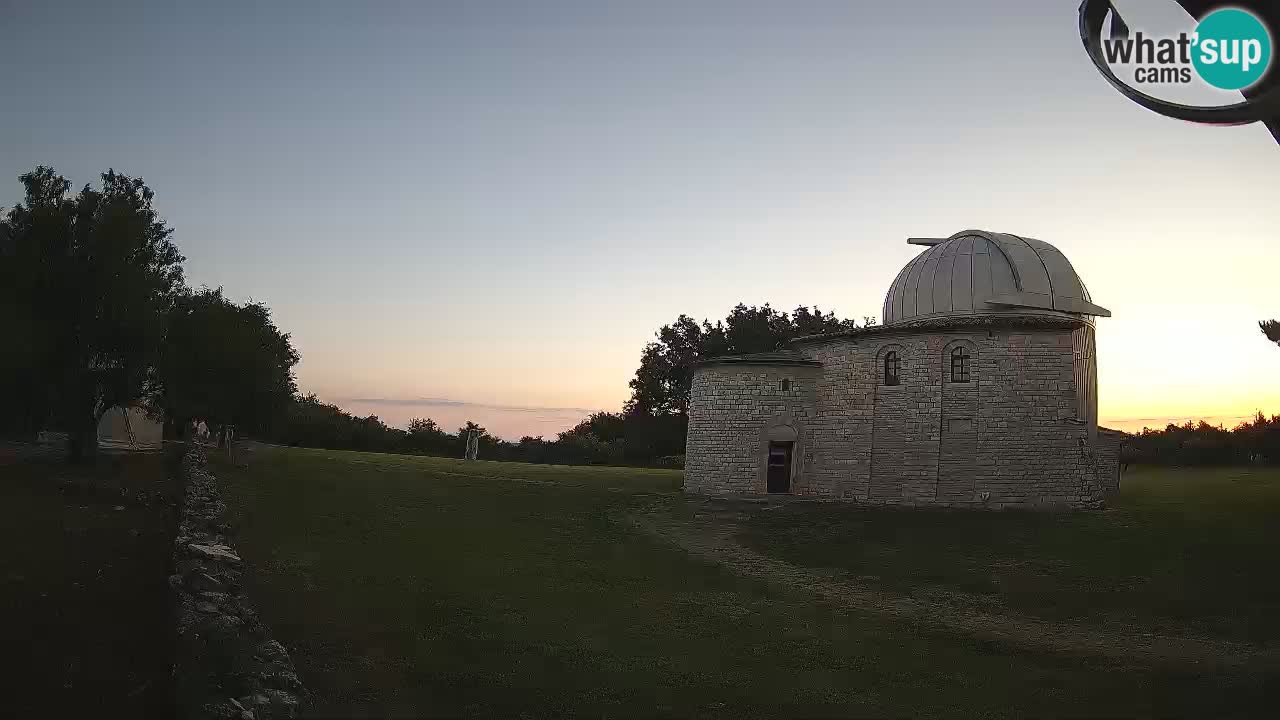 Webcam de l’Observatoire de Višnjan: Plongez dans le cosmos depuis l’Istrie, Croatie
