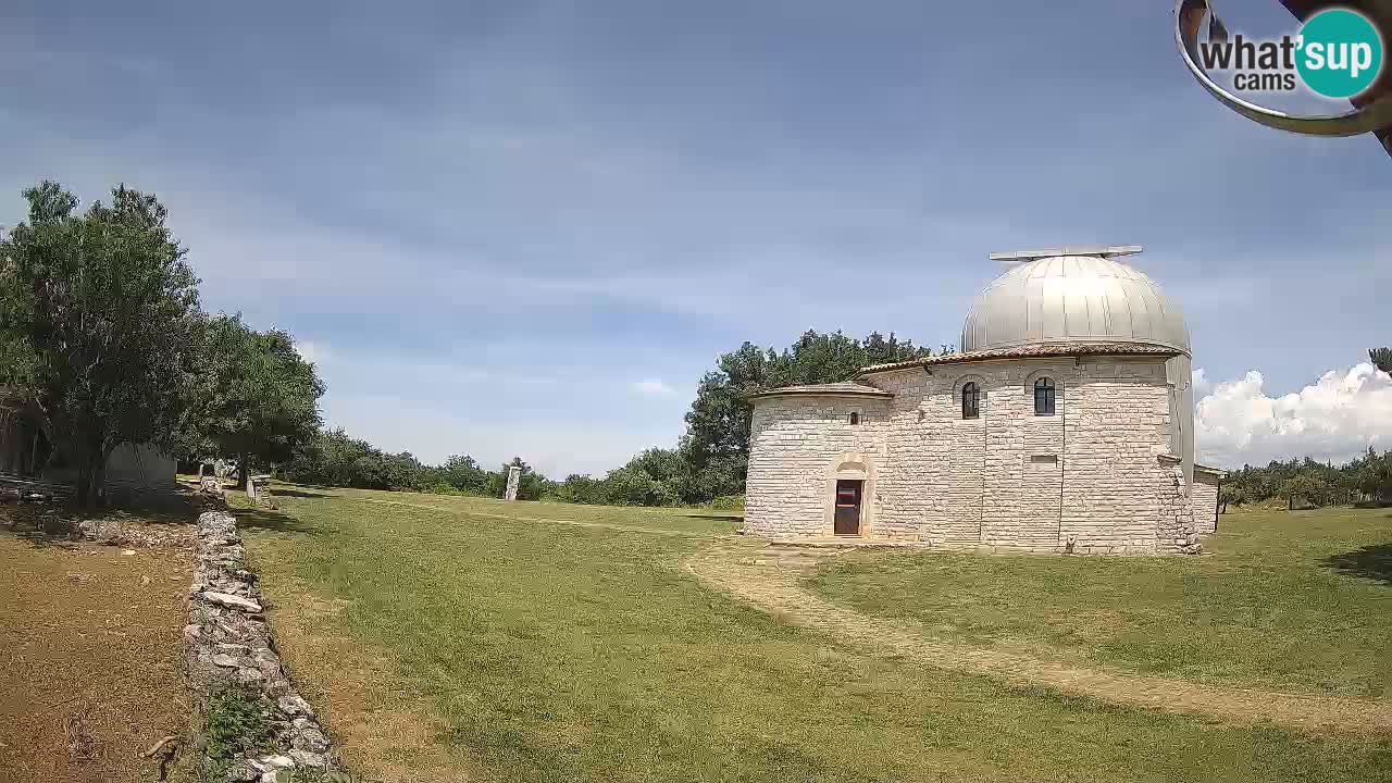 Višnjan Observatory Webcam: Gaze into the Cosmos from Istria, Croatia