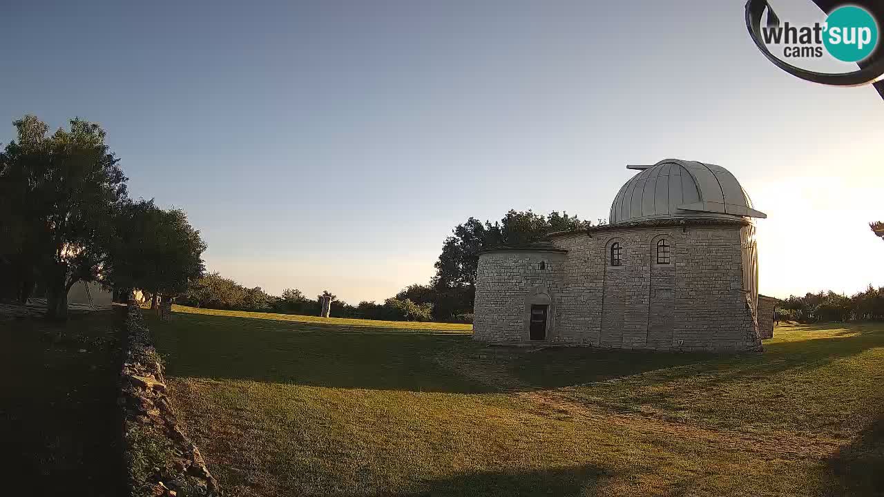 Višnjan Observatory Webcam: Gaze into the Cosmos from Istria, Croatia
