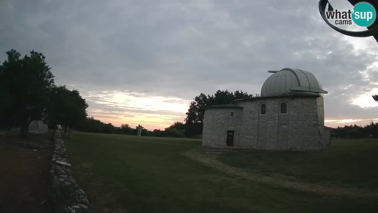 Višnjanska observatorijska spletna kamera: Opazujte vesolje iz Istre, Hrvaška