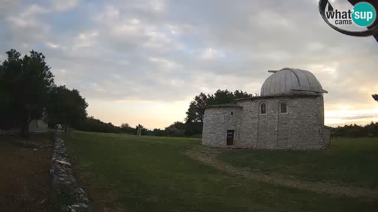Višnjanska observatorijska spletna kamera: Opazujte vesolje iz Istre, Hrvaška