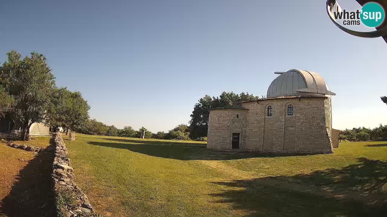 Višnjan Observatory Webcam: Gaze into the Cosmos from Istria, Croatia