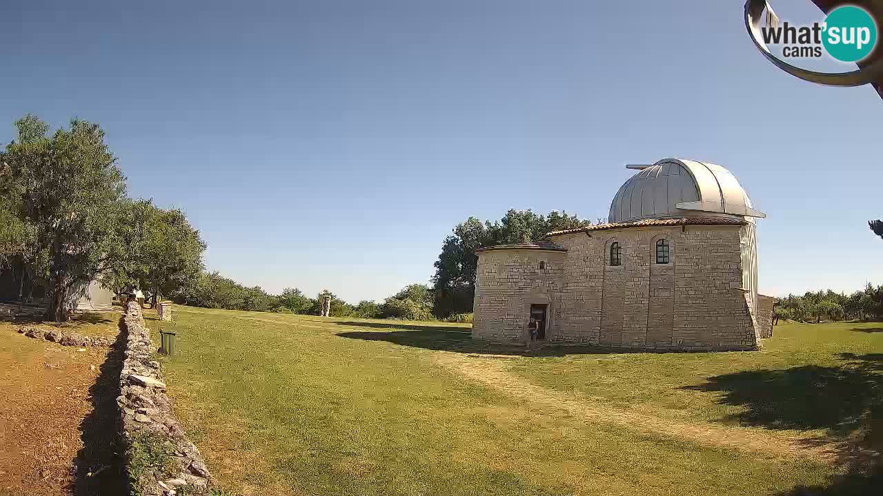 Višnjan Observatory Webcam: Gaze into the Cosmos from Istria, Croatia