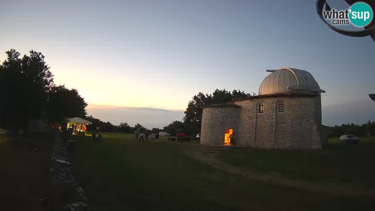 Višnjanska observatorijska spletna kamera: Opazujte vesolje iz Istre, Hrvaška