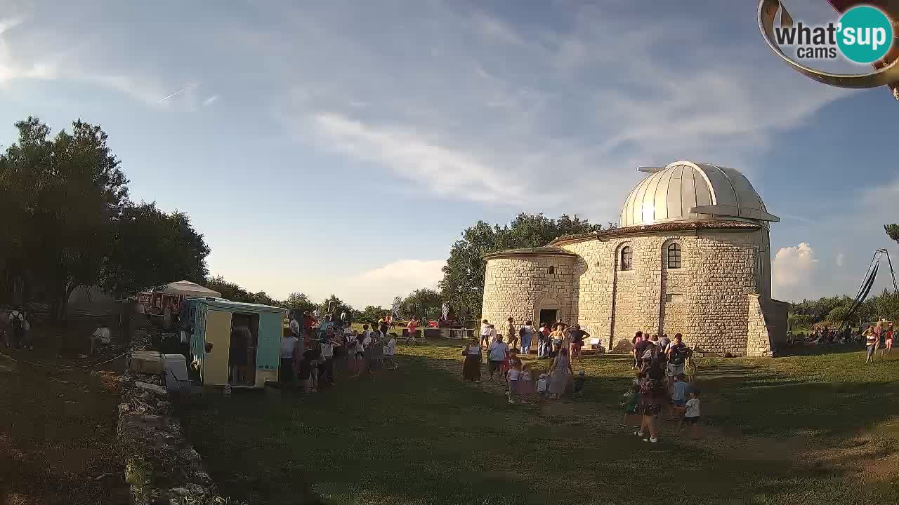 Višnjan Observatory Webcam: Gaze into the Cosmos from Istria, Croatia